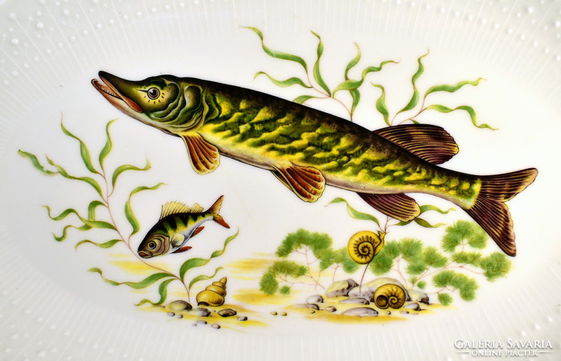 Very large fried fish plate with pike pattern! Branded piece: limoges !!!