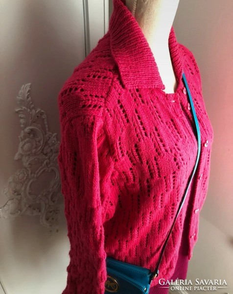 38-40 hand-knit true vintage cyclamen cardigan