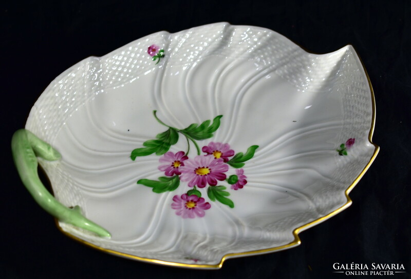 Herend leaf-shaped porcelain serving bowl