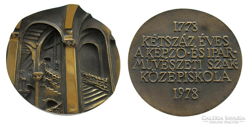 Kiss Nagy András: 200 éves a Képző- és Iparművészeti Szakközépiskola 1778-1978