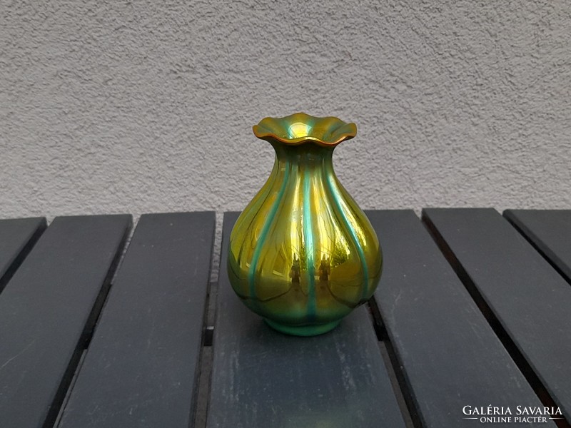 Zsolnay eozin fokhagymagerezdes váza meseszép színekkel