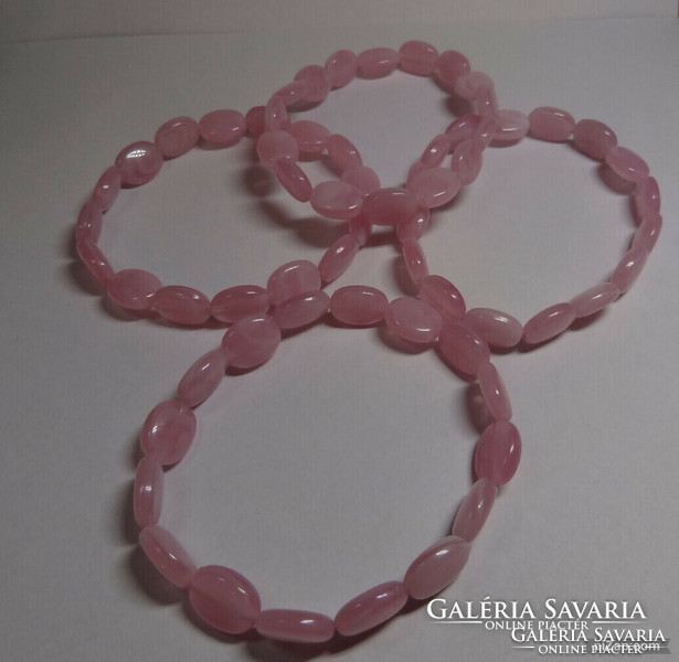 Pink marble bracelet, made of quality acrylic.