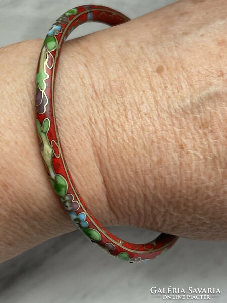 Fairy fire enamel bracelet with all patterns in a circle.
