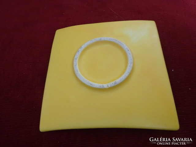 Glazed ceramic small plate, size: 13 x 13 cm. Jokai.