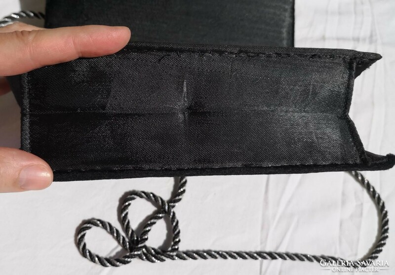 Black velvet bag with sequins 20*13*6