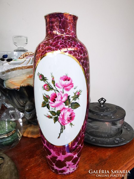 Luster rose vase from Hollóháza