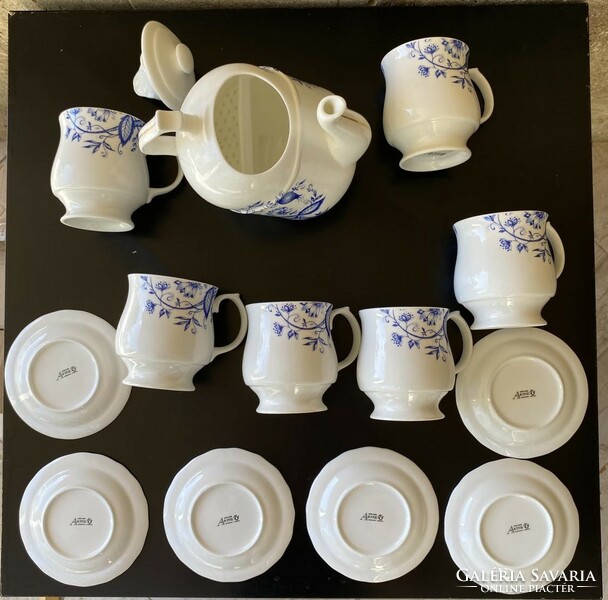 Ronnefeldt teapot with 6 artfil teacups