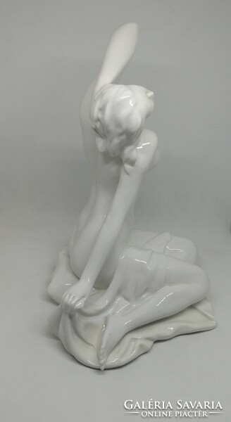 Aquincum porcelain female nude!
