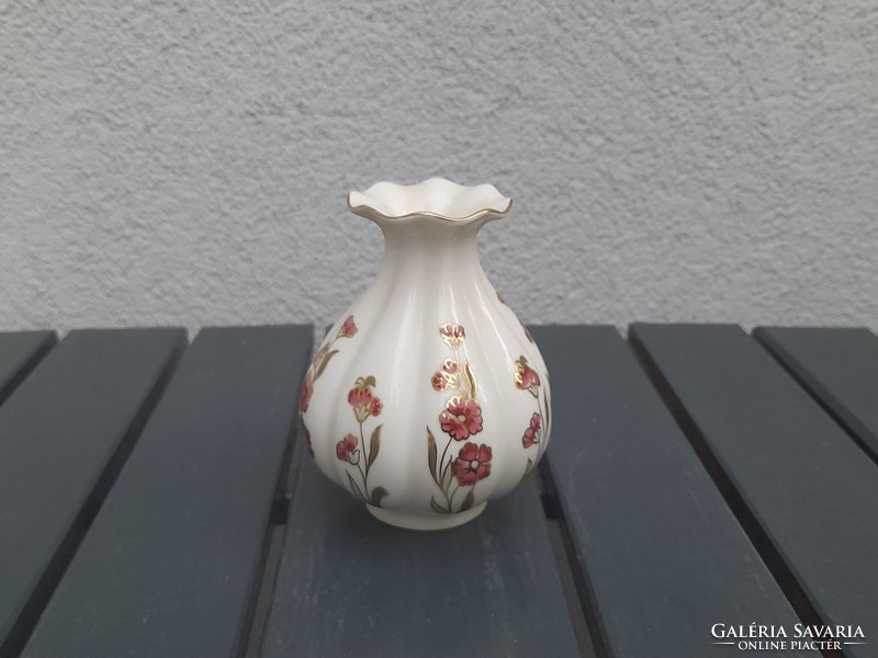 Zsolnay fokhagymagerezdes váza meseszép színekkel