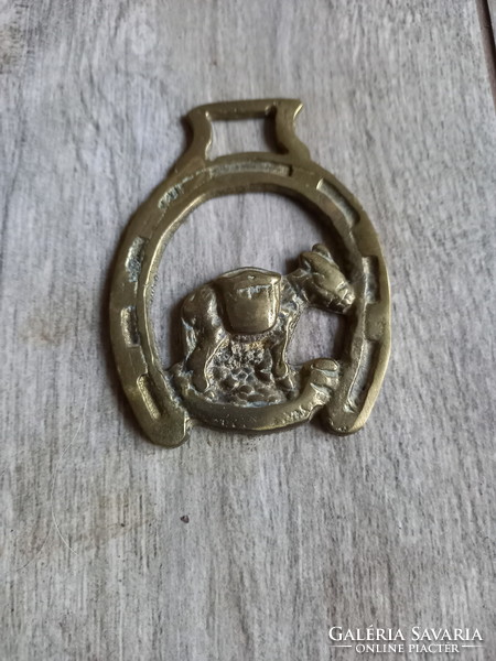 Nice old copper horse tool ornament (9x6.3 cm)
