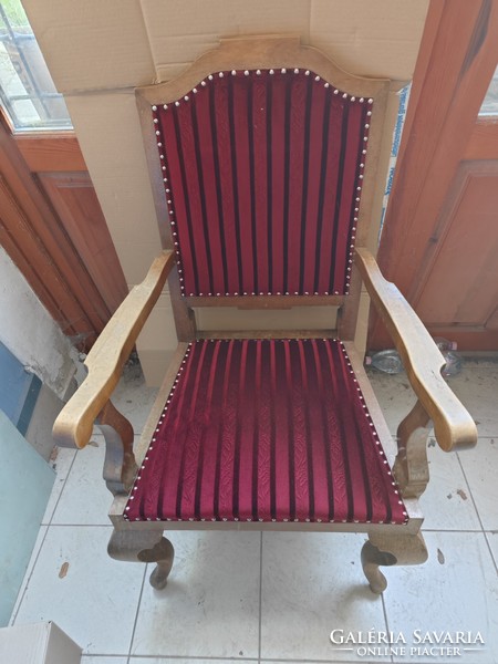Neobarokk fotelek és székek