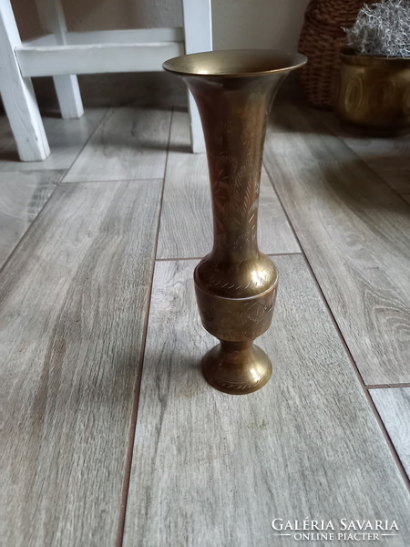 Nice old copper vase (20x6.3 cm)
