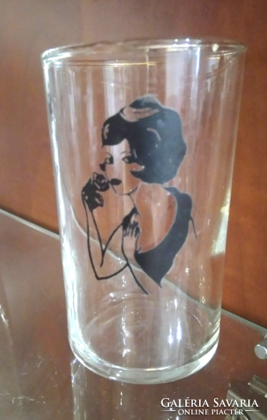 Nagyon retro 6 db üveg pohár , fekete rózsát tartó bájos hölgy motivummal