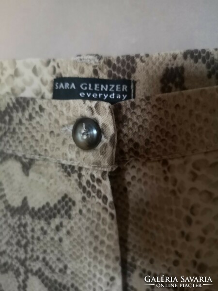 Sara glenzer everyday 38 pants with snake pattern