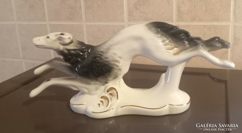 Large running greyhound, Romanian porcelain
