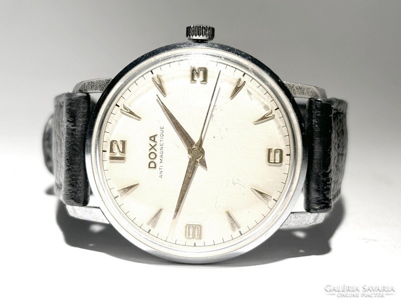 1959 doxa diameter 35 mm k.N. Precision set by a watch! Near mom park! Mail too!