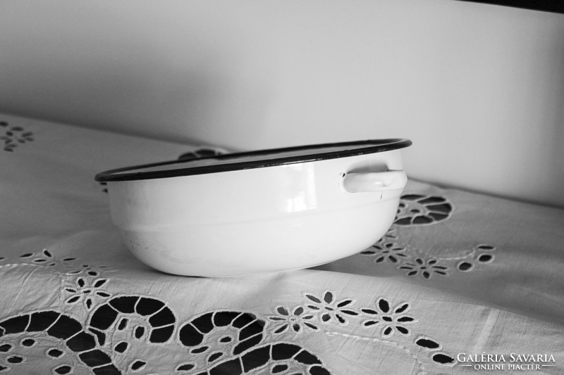 Bonyhádi, enamelled, 20 cm, ear bowl, in wonderful condition.