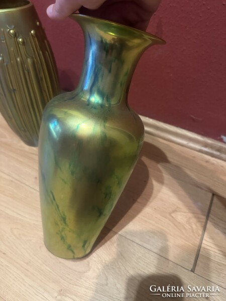 Old, original condition, good color, large vase from Zsolna: 68,000.-