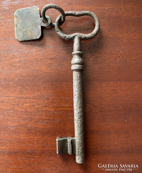 Antique cellar key (15.5 cm) with copper plate
