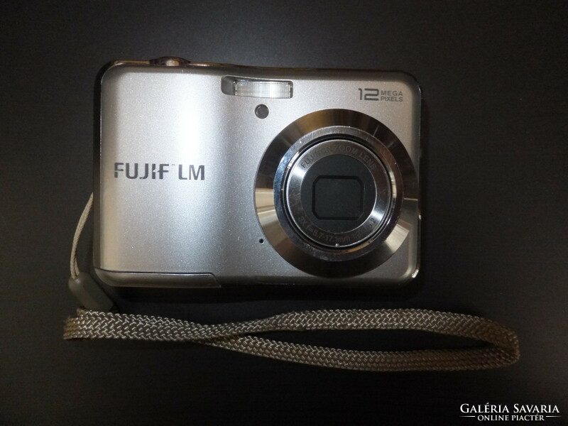 Fujifilm Finepix AV100 fényképezőgép