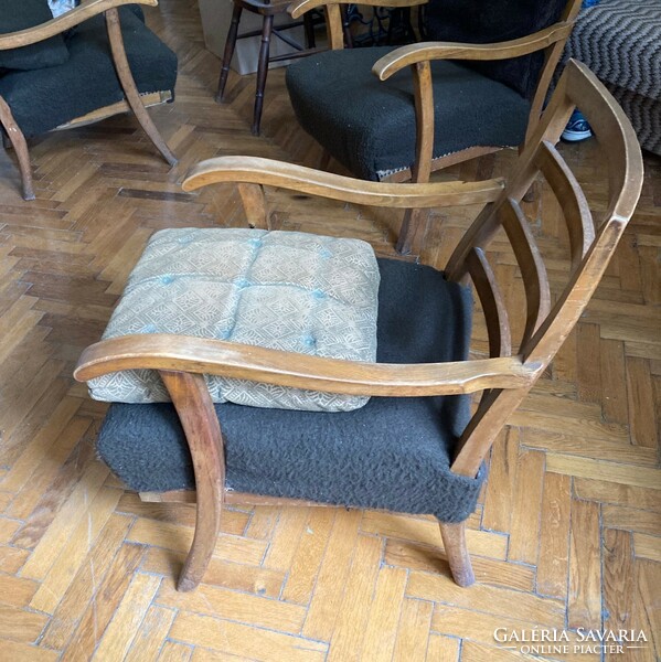 4 armchairs + table from the 1930s to be renovated