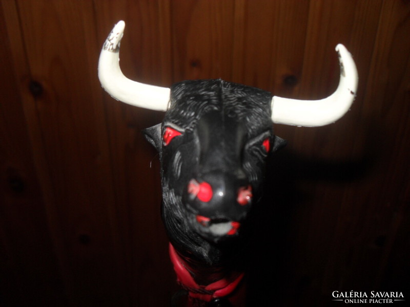 Spanish bull skull ornament glass