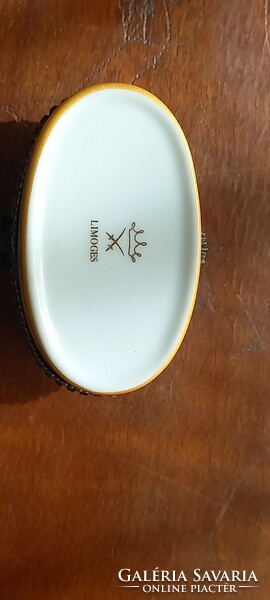 Limoges porcelain bonbonier/jewelry box
