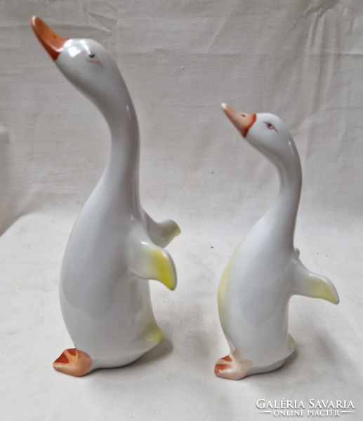 Hollóháza hand-painted porcelain duck figurines in perfect condition in pairs 17 and 21 cm.