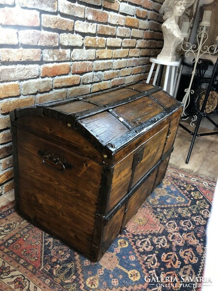 Antique furniture, old traveling chest 3.