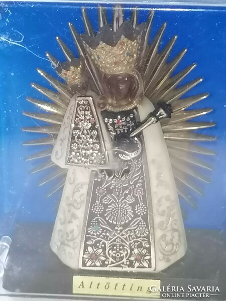 Régi, Altöttingi Mária-kegytemplom Fekete Madonna-szobor, zaráncokhelyi kegytárgy