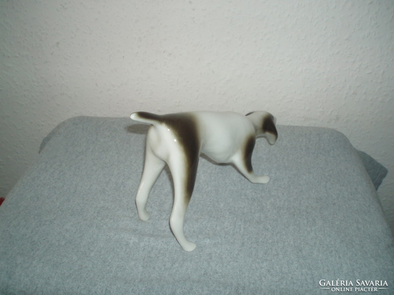 Royal dux-rare- art deco- 1918-1945 sniffing dog figure. Hand painted, marked, flawless 23 cm