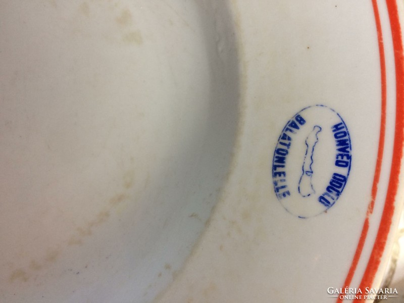 12 db Zsolnay porcelán tányér Balatonlelle Honvéd üdülő feliratú is készlet darabok