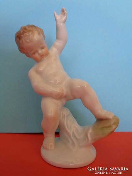 Herend's naughty putto