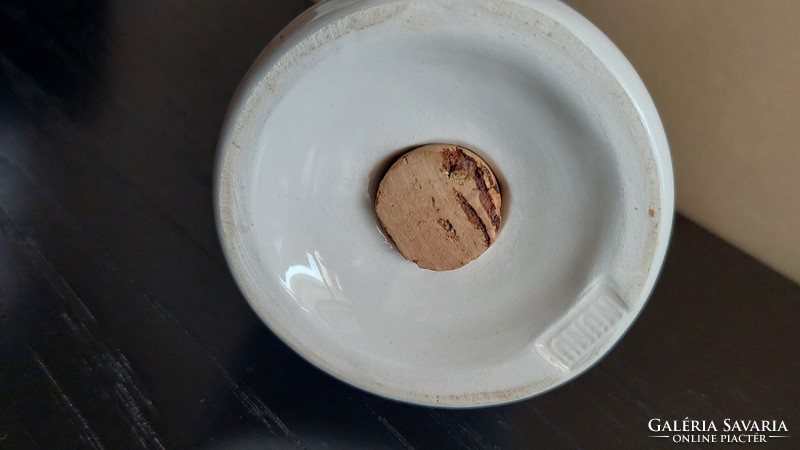 Nünü ceramic salt holder, ceramic salt shaker