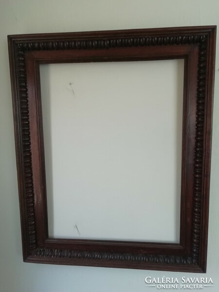 Old ox-eye picture frame, 84cm x 69cm
