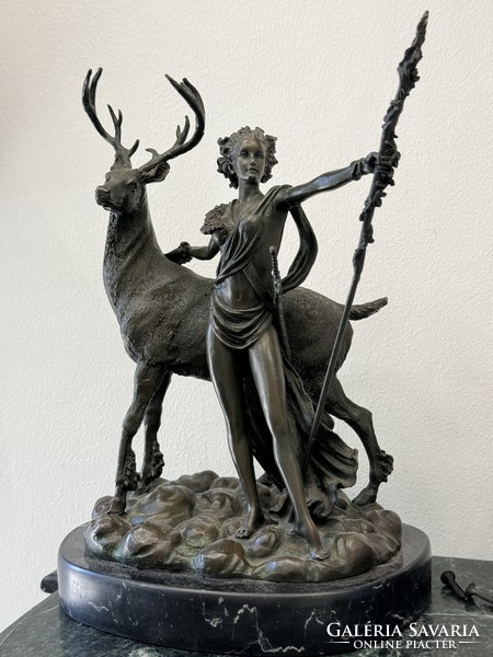 Diána vadászat istennője - Bronz szobor
