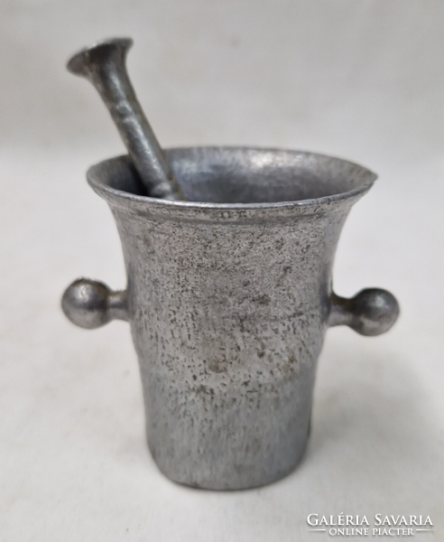 Antique aluminum mini mortar with its own pestle 6.5 cm.