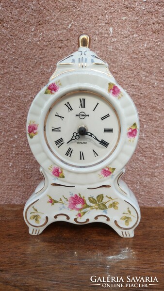 Metron porcelain table clock 25 cm