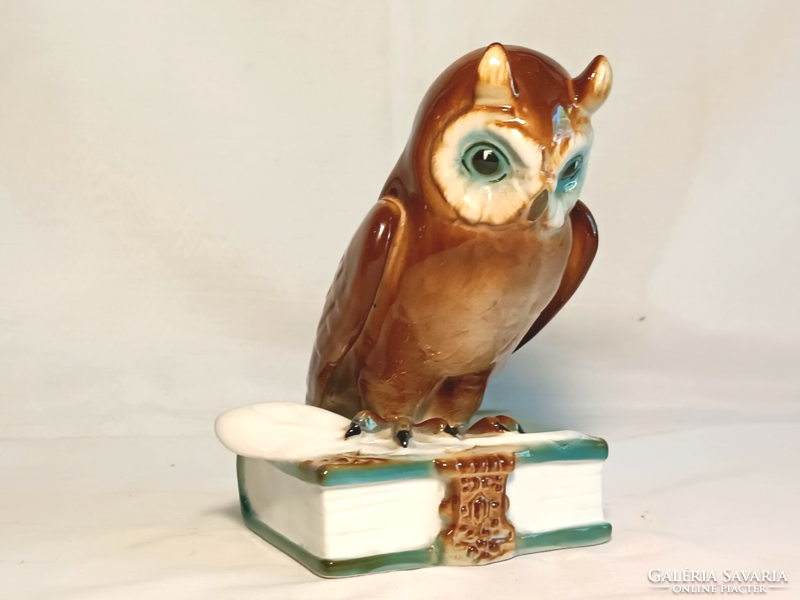 Ferenc őry Zsolnay is an owl sitting on a book