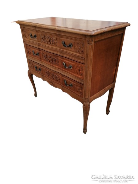 Neobaroque 3-drawer chest of drawers with curved front 1.