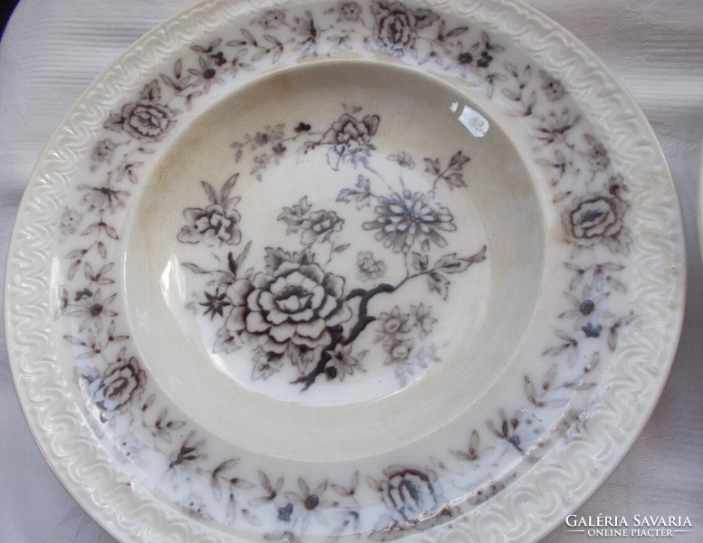 Antik,svéd domború,és rózsa mintás leveses tányér 2db