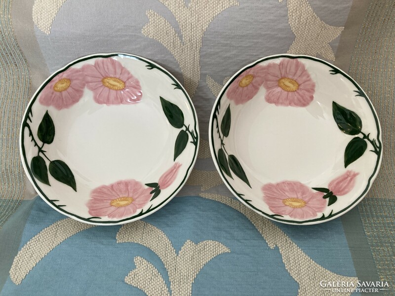 V&B faience bowls with a wild rose pattern