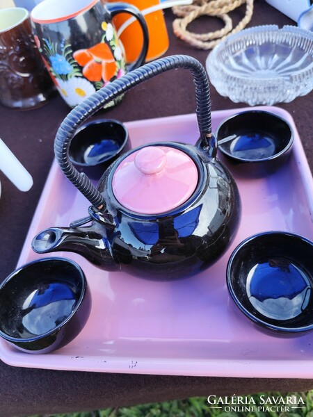 Japán stílusu porcelán teás,káveskészlet vidám tálcával.