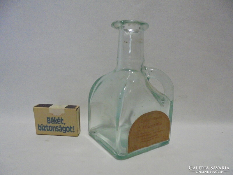 "Valódi Kisüsti Szilvapálinka" 2001 - retro címkés üveg palack