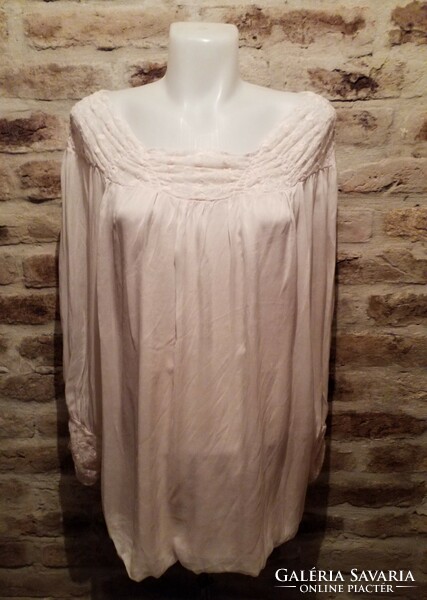 Silk women's top bra. 120-125cm