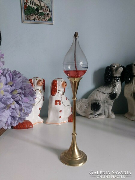 Graceful, 33 cm high, vintage Italian copper oil lamp