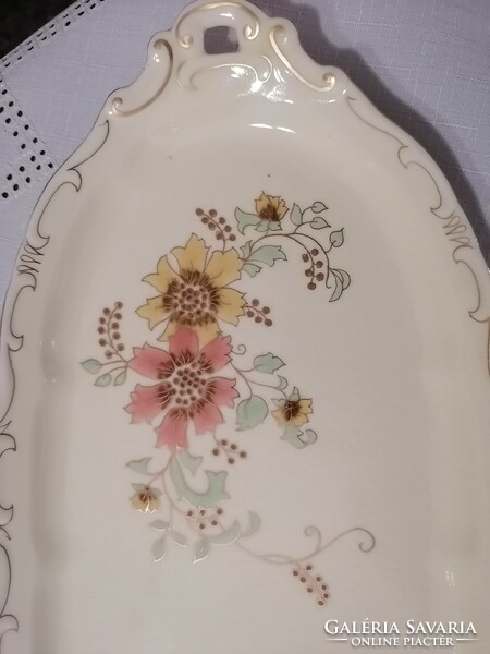 Zsolnay butter-colored sandwich set with a flower pattern