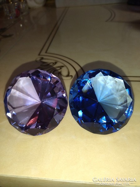 Gyönyörű 2 darab ólom kristály dísz, papirnehezék kék és lila