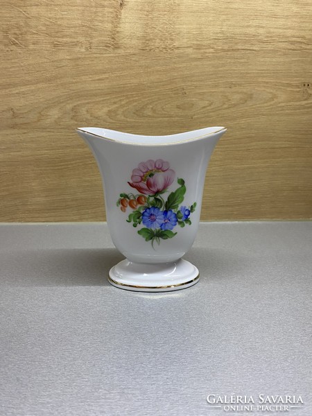 Herend vase. Class signal