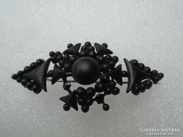 Old antique mourning brooch approx. 6 cm metal